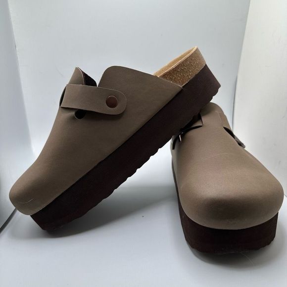 CUSHIONAIRE Women's Cork Footbed Platform Clog 8.5 WIDE BROWN - Picture 7 of 7